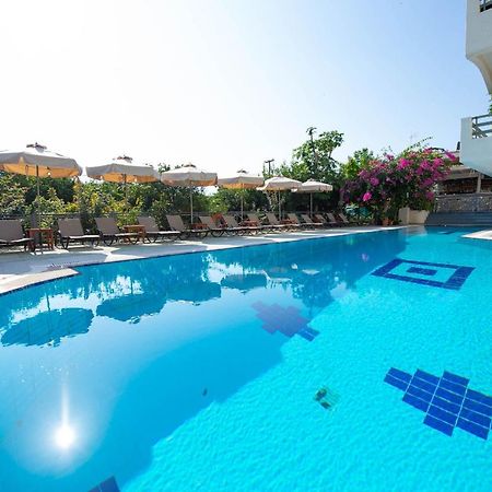 Saga Hotel Poros Town Luaran gambar