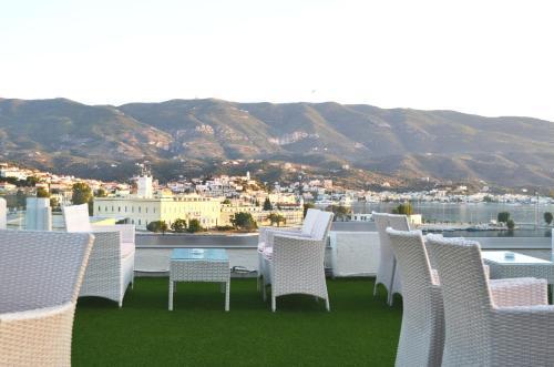 Saga Hotel Poros Town Luaran gambar