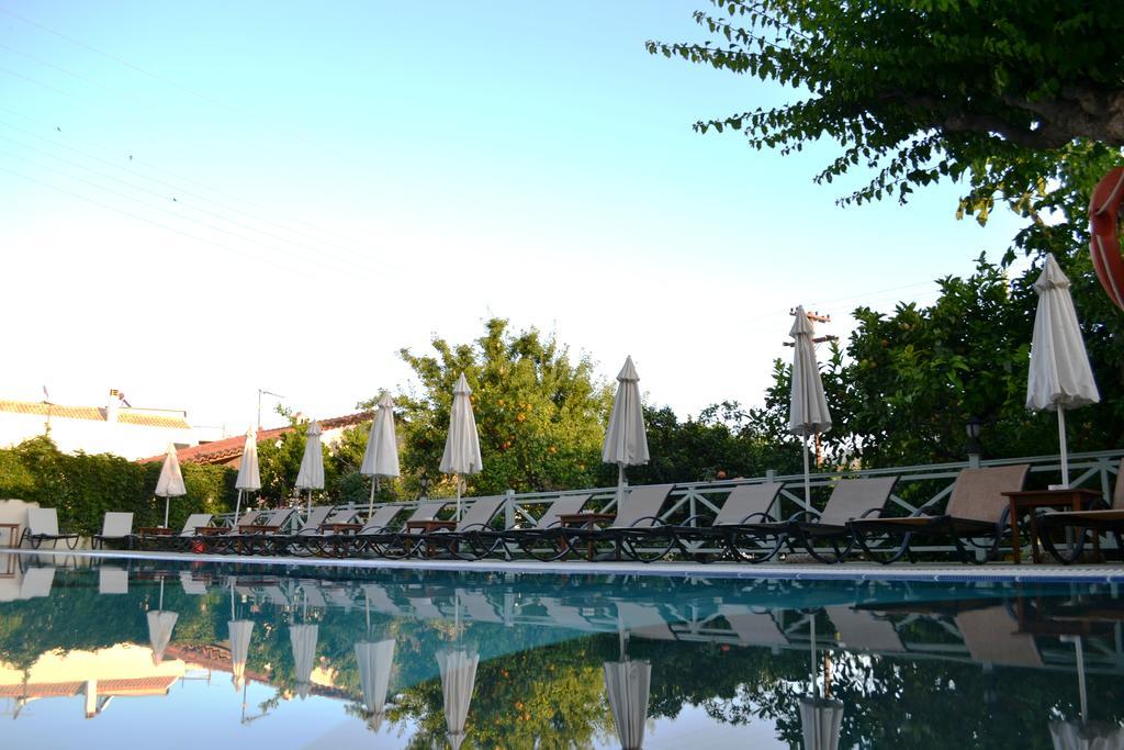 Saga Hotel Poros Town Luaran gambar